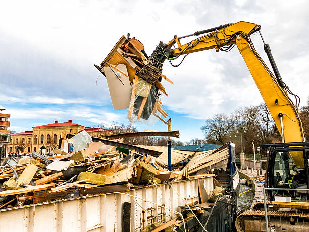 Best Professional Junk Removal  in Montalvin Manor, CA